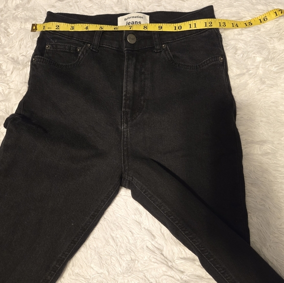 Reformation Skinny Distressed Jeans in Organic Stretch Cotton in Faded Black 25 - Picture 7 of 13